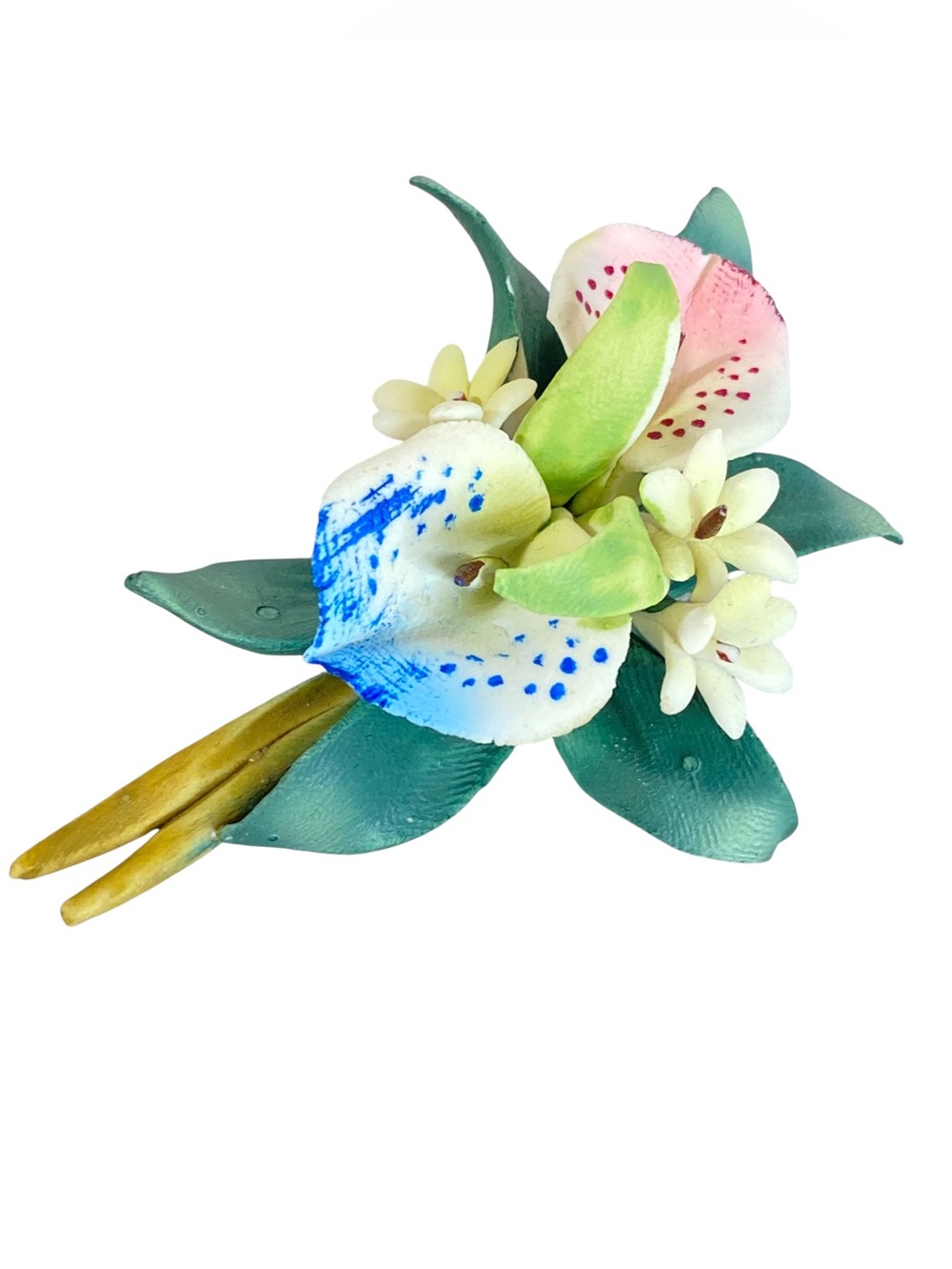 Handcrafted Floral Brooch Pin Elegant Handmade Jewelry Unique 3D Delicate